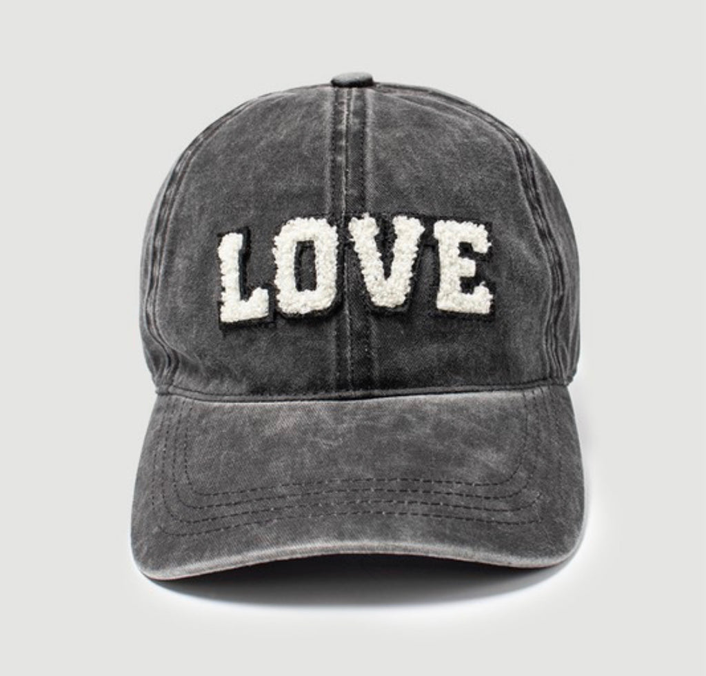 Darien Black Love Hat
